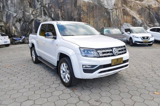VOLKSWAGEN AMAROK 3.0 V6 TDI DIESEL HIGHLINE CD 4MOTION AUTOMÁTICO VOLKSWAGEN AMAROK 3.0 V6 TDI DIESEL HIGHLINE CD 4MOTION AUTOMÁTICO